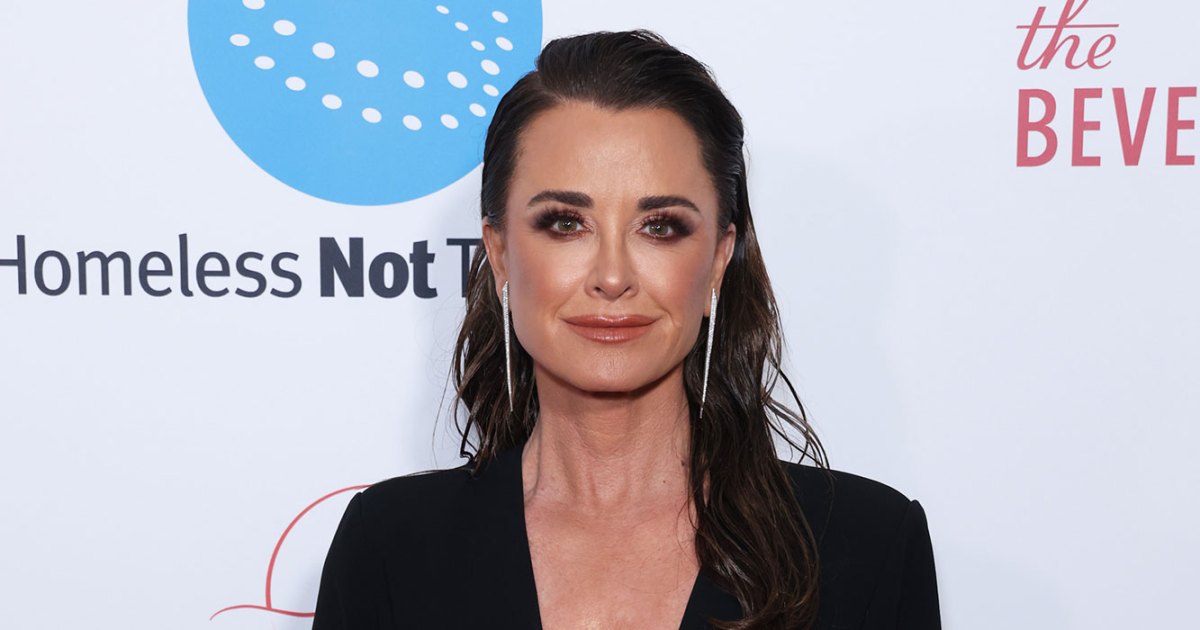 The Ultimate Lightweight New Balance Sneakers That Have Captivated Kyle Richards