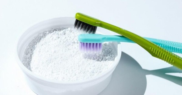 Lợi ích và hậu quả không ngờ từ việc tẩy trắng răng tại nhà