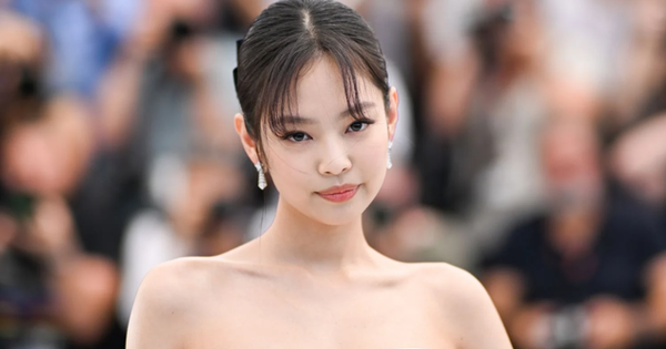 Jennie (BLACKPINK) gần kết thúc hợp đồng với YG: Những tin đồn mới