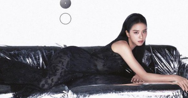 Jisoo (BLACKPINK) gây sốt với vẻ đẹp hoàn hảo trên tạp chí ELLE