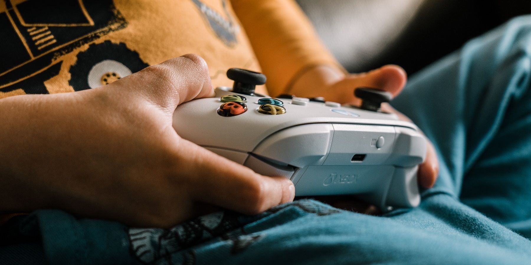 Insane Innovation: Xbox Gamer Powers Controller Using Car Battery Charger