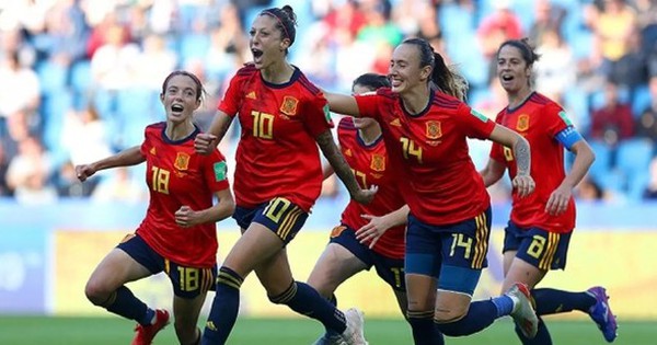 Tây Ban Nha sẽ đối đầu ĐT nữ Việt Nam: Khám phá Barca nữ phiên bản đầy 'Messi' và 'Busquets'
