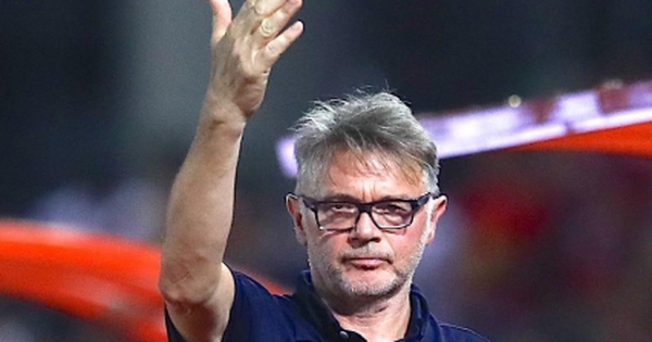 Chiến lược gia Philippe Troussier sẵn sàng đọ sức với đội tuyển Nhật Bản