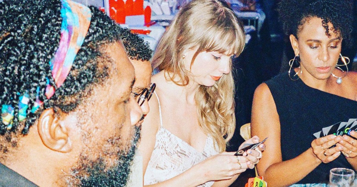 Taylor Swift Steals The Show At Questlove’s Star-Studded Uno Bash ...