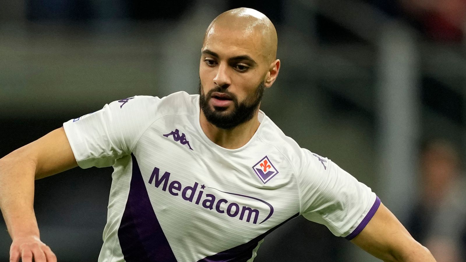 Sofyan Amrabat's Shocking Omission from Fiorentina Squad Sparks Manchester United Transfer Speculation