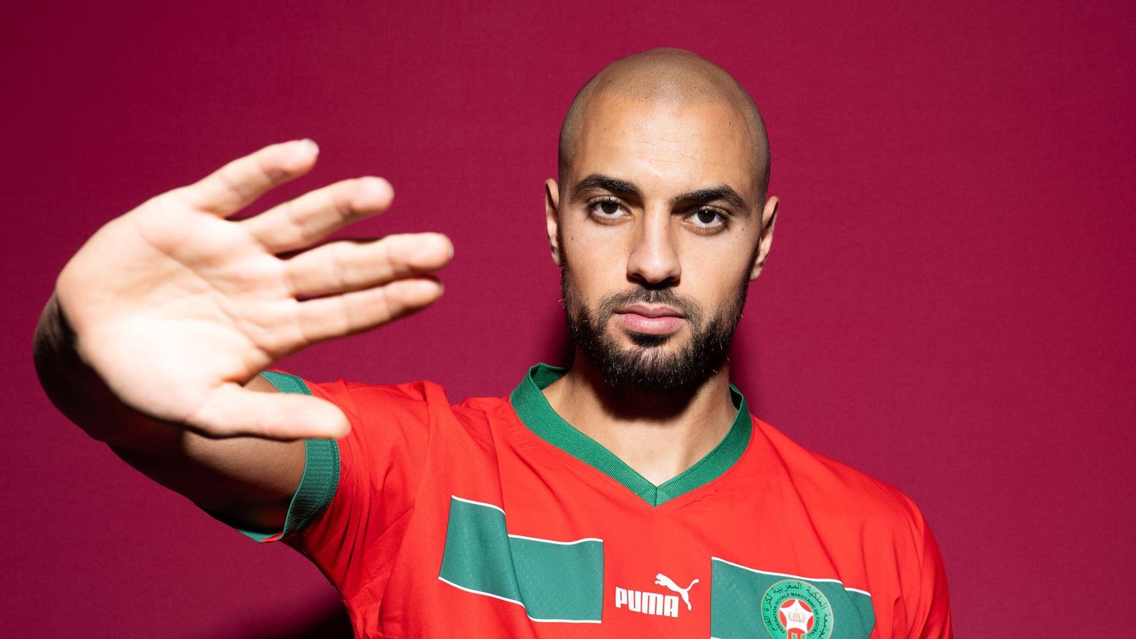 The Perfect Solution to Erik ten Hag's Midfield Woes? Sofyan Amrabat’s Move to Manchester United Sparks Excitement!